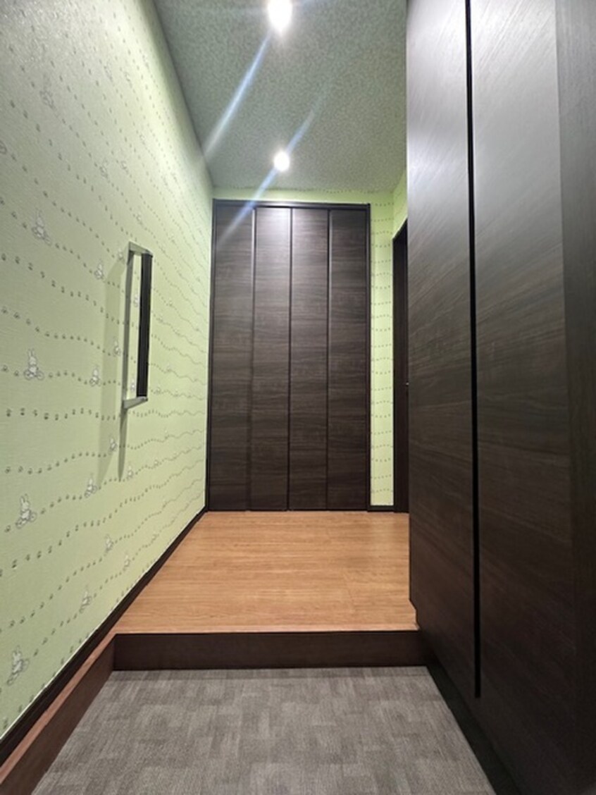 玄関 アヴィル旭町Ⅱ