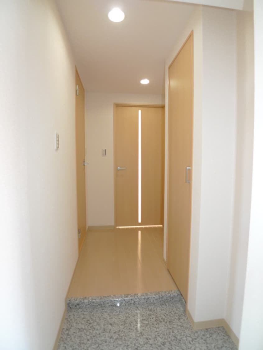 玄関 アベーテ　浦和美園