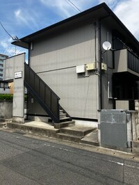 三晃ハイツＥ棟