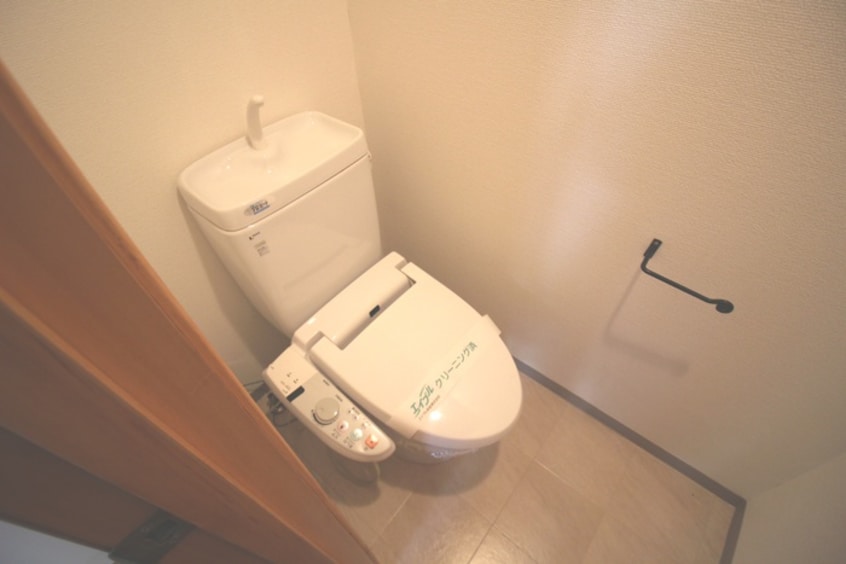 トイレ メープルハイツ
