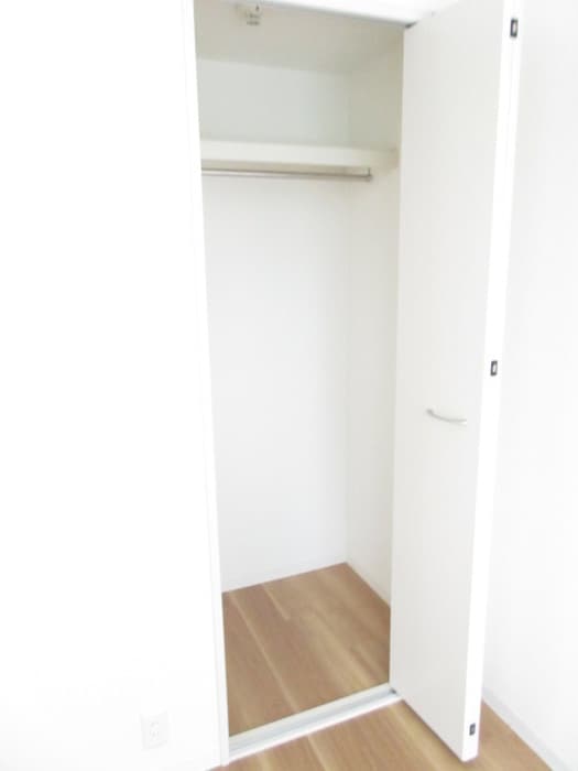 収納 エステート京塚