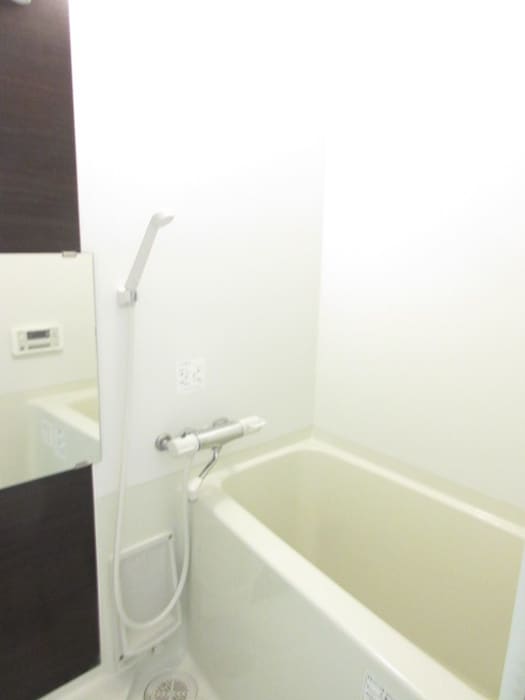 バス／シャワールーム等 エステート京塚