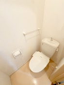 トイレ キャンディッド