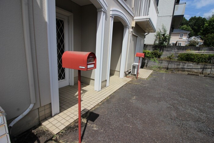 エントランス部分 羽山ハイツＥ