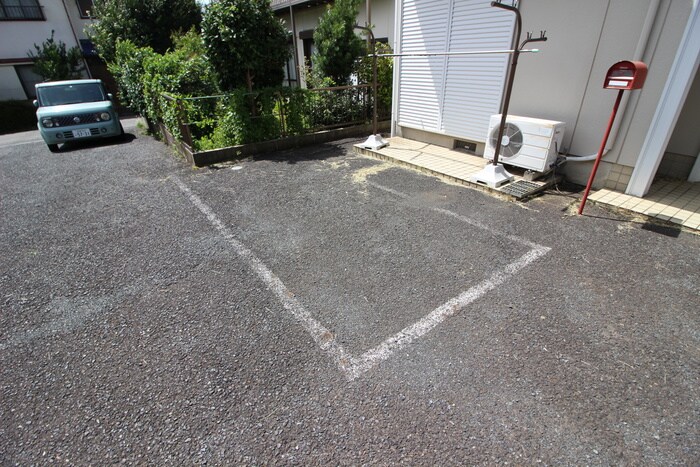 駐車場 羽山ハイツＥ