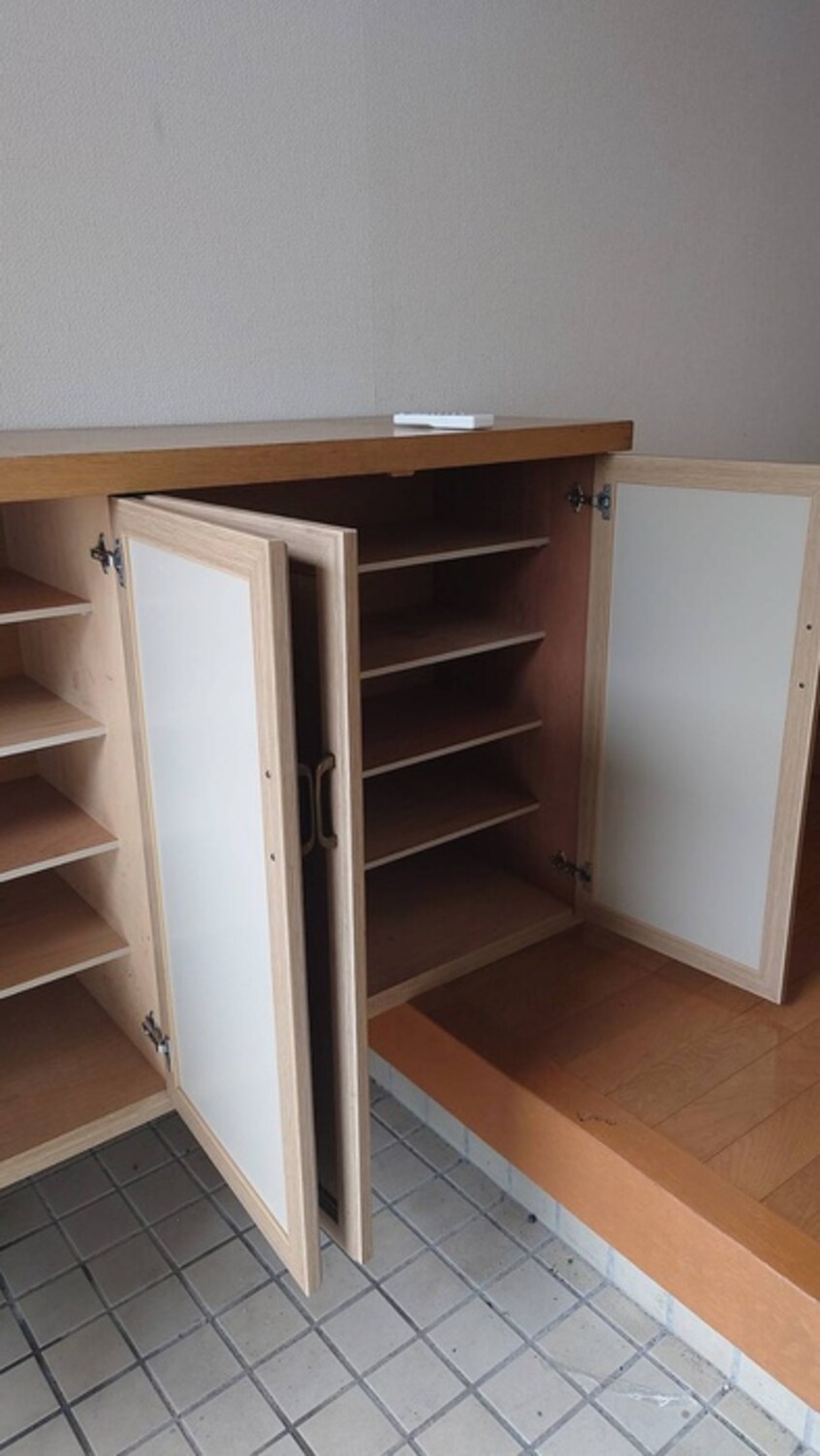 靴箱 羽山ハイツＥ