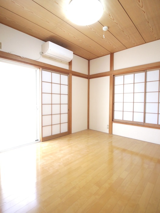 居室 テラスハウス石井