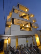 駐輪場 BieNe Square