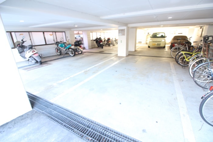 駐輪場 ハイツ・トーン