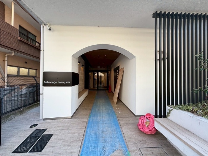 エントランス部分 Belleviage Nakayama