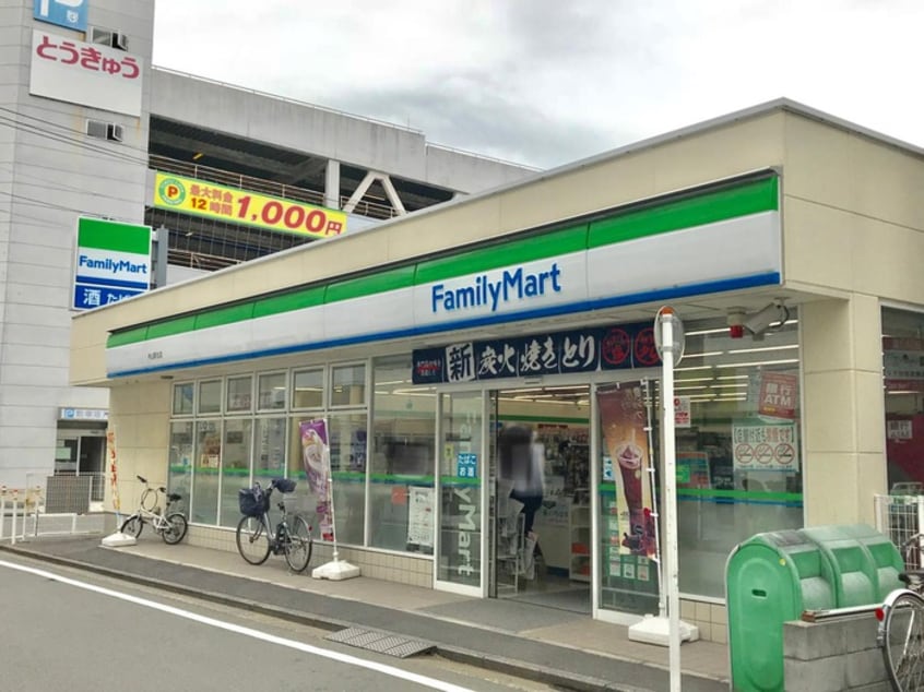 ファミリーマート 中山駅北店(コンビニ)まで78m Belleviage Nakayama
