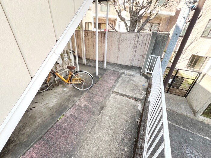 駐輪場 グレースワセダ