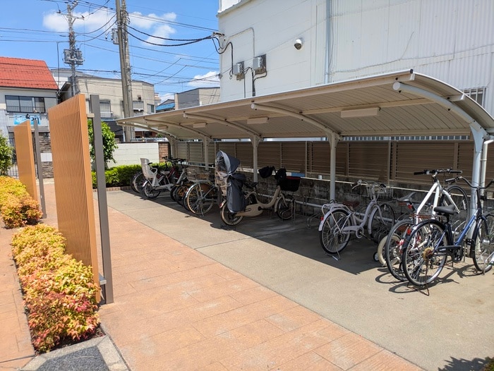 駐輪場 シャーメゾンＮＳＧ鳩ヶ谷