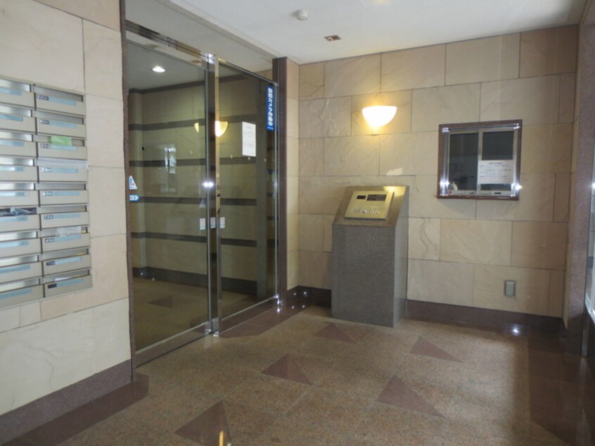 エントランス部分 クレアシオン六本木(706)