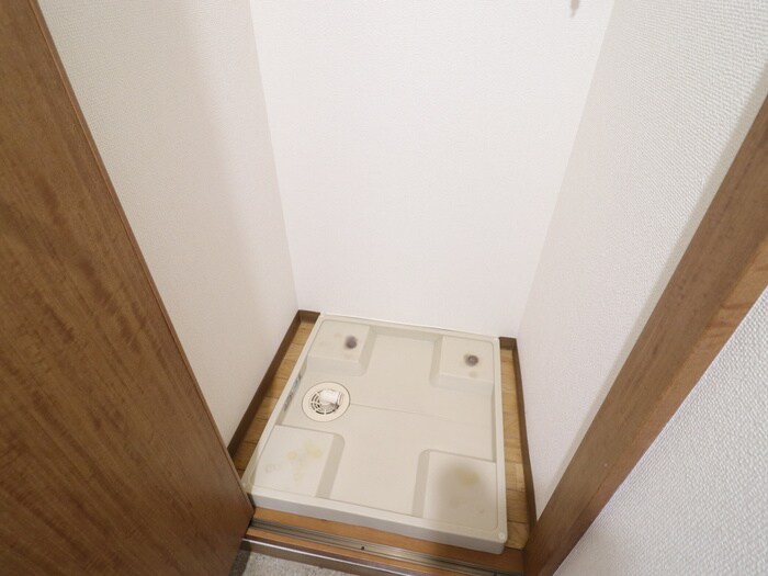 洗濯機置場 クレアシオン六本木(706)