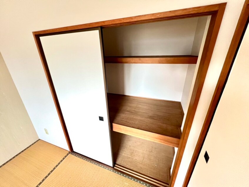 収納 ロイヤルエステート山田