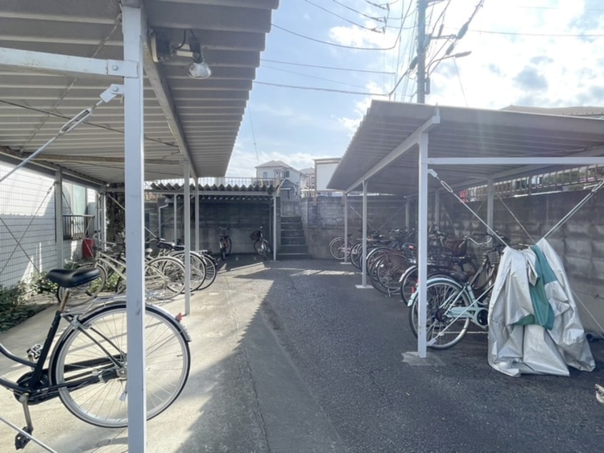 駐輪場 リバ－サイド西八王子