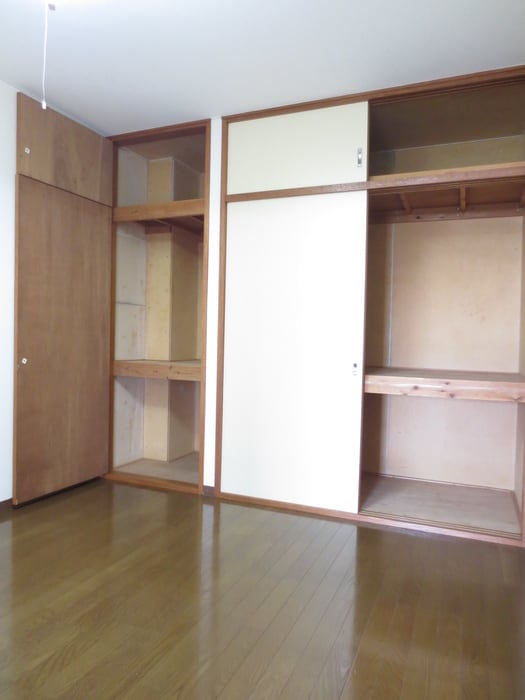 収納 リバ－サイド西八王子