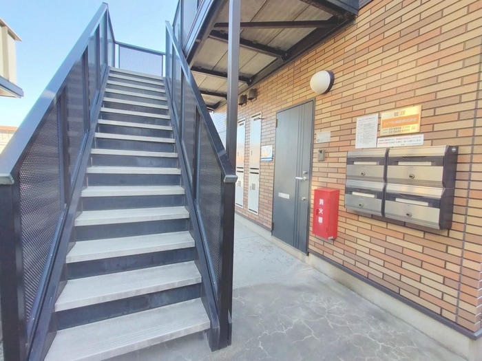 エントランス部分 メゾン ウィステリア