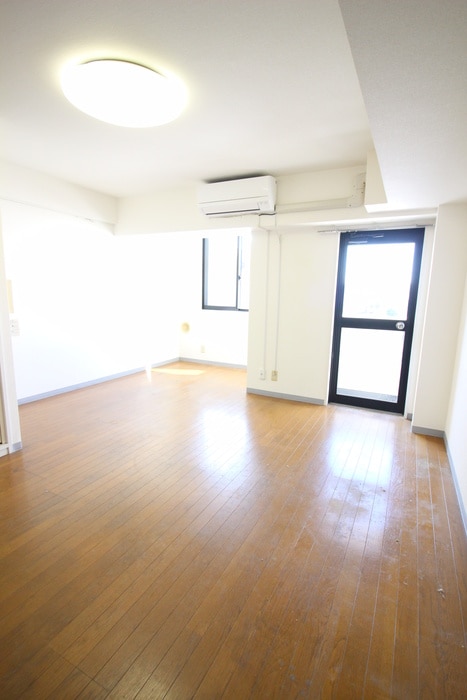 居室 ピアレジアオヤマV