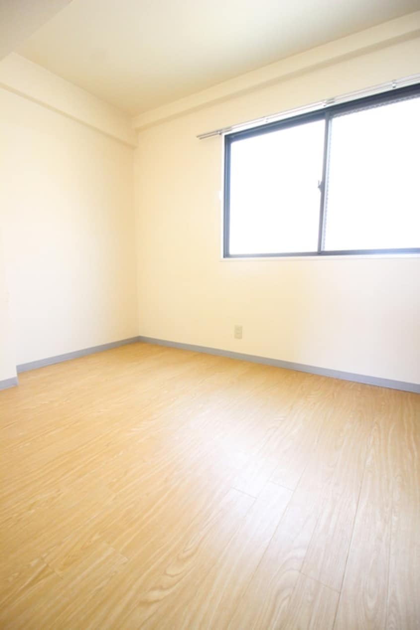 居室 ピアレジアオヤマV