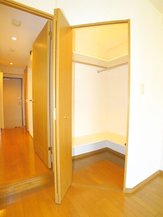 収納 ヴィラ・ロクロ－