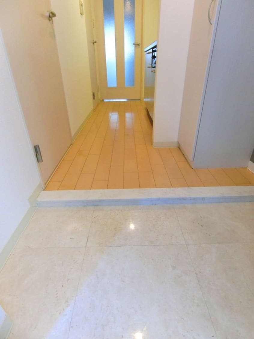 玄関 ラフィネ所沢