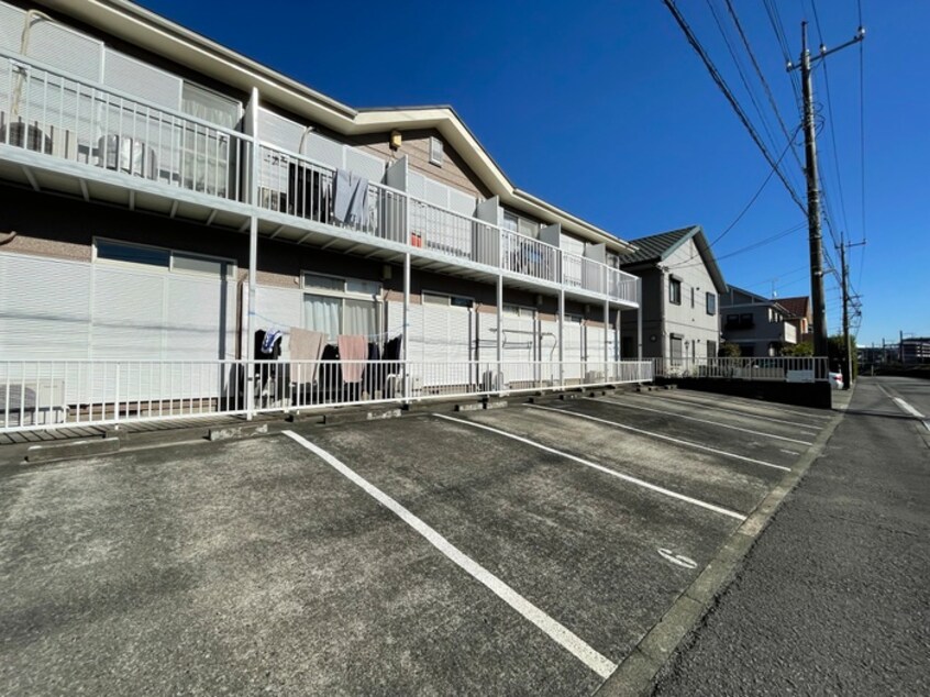 駐車場 シモンズ栗木台