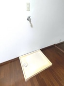 洗濯機置場 クリスタルハイム大泉