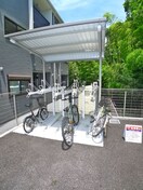 駐輪場 アリエッタ