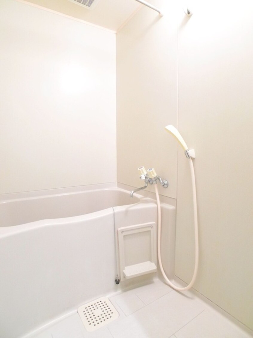 バス／シャワールーム等 フォーシーズンFY