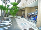 駐輪場 ＳＡＴＯＭＩ－２番館