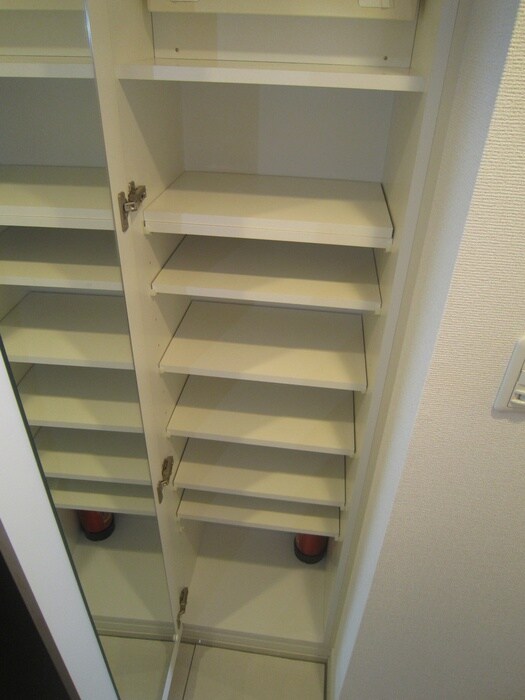 靴箱 KDXレジデンス森下千歳