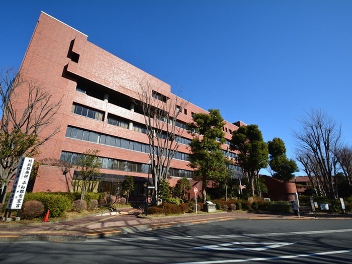 日野市役所(役所)まで2500m プランドール ソフィア