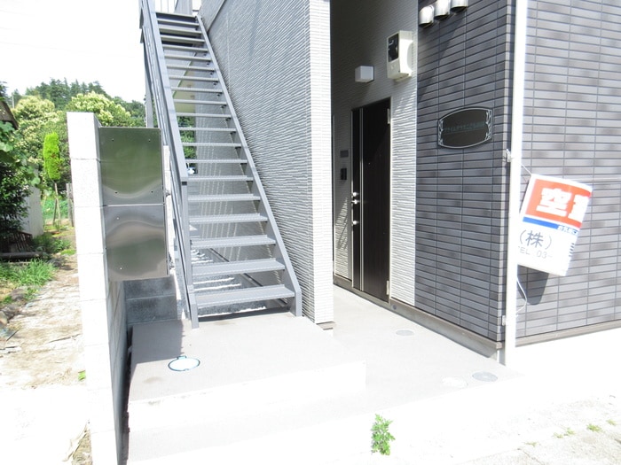 エントランス部分 プライムテラスこどもの国