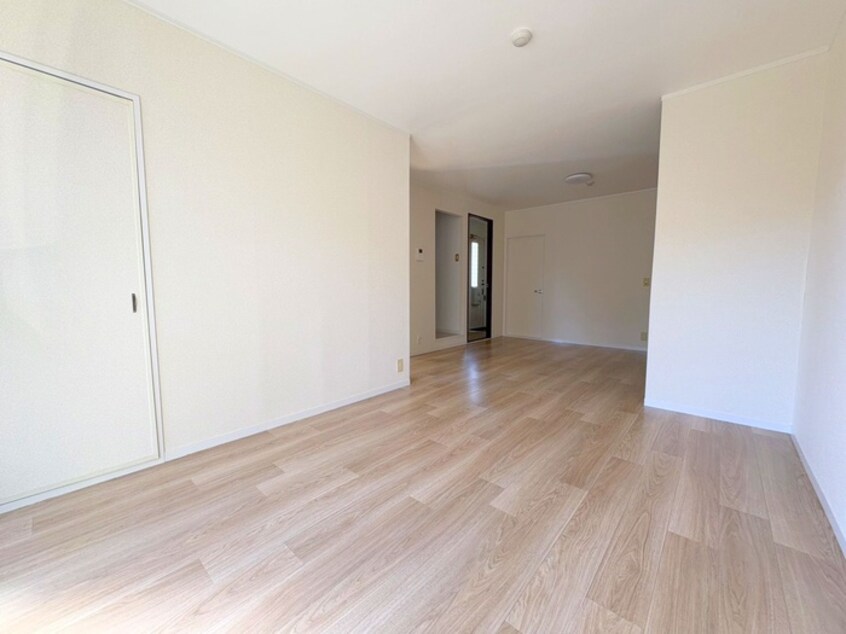 居室 リヴレーヌアン