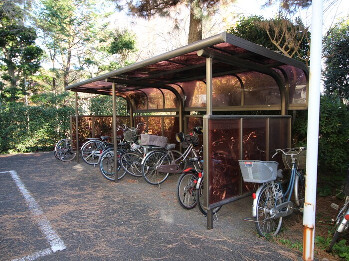 駐輪場 リヴレーヌアン