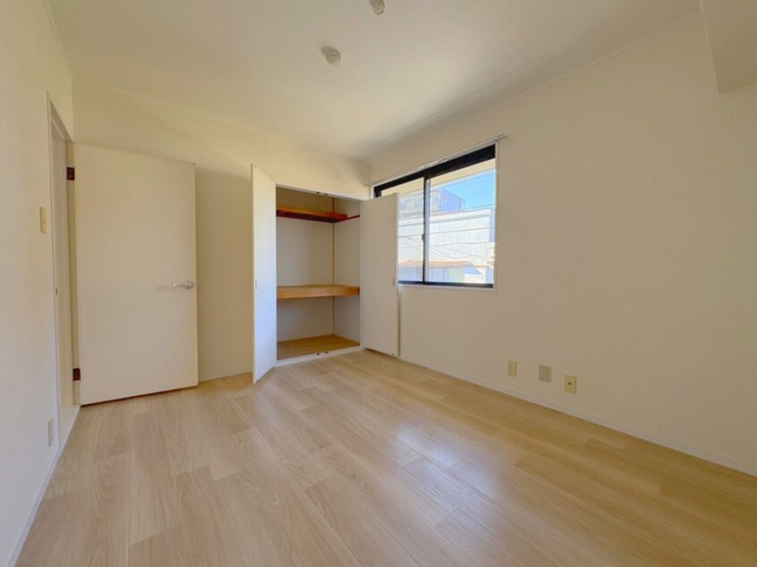 収納 リヴレーヌアン