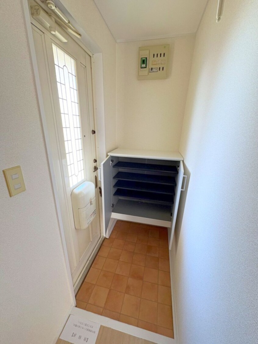 靴箱 リヴレーヌアン