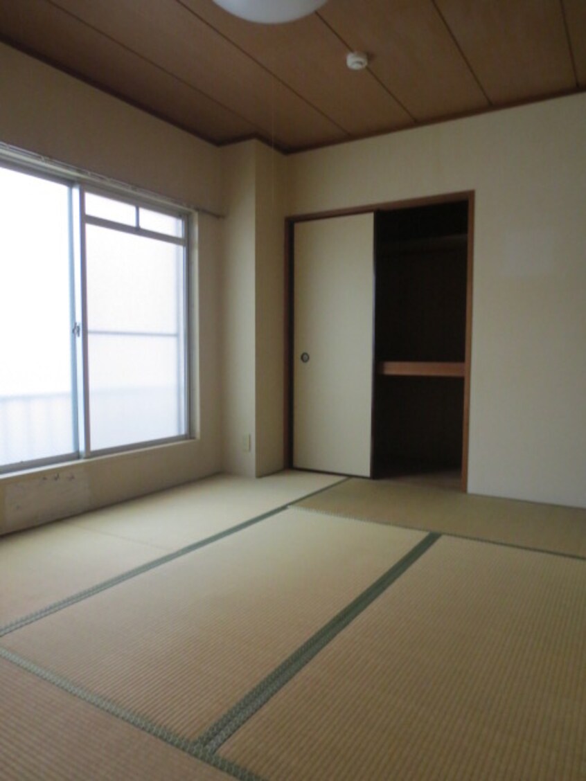 居室 サンアイハイツ