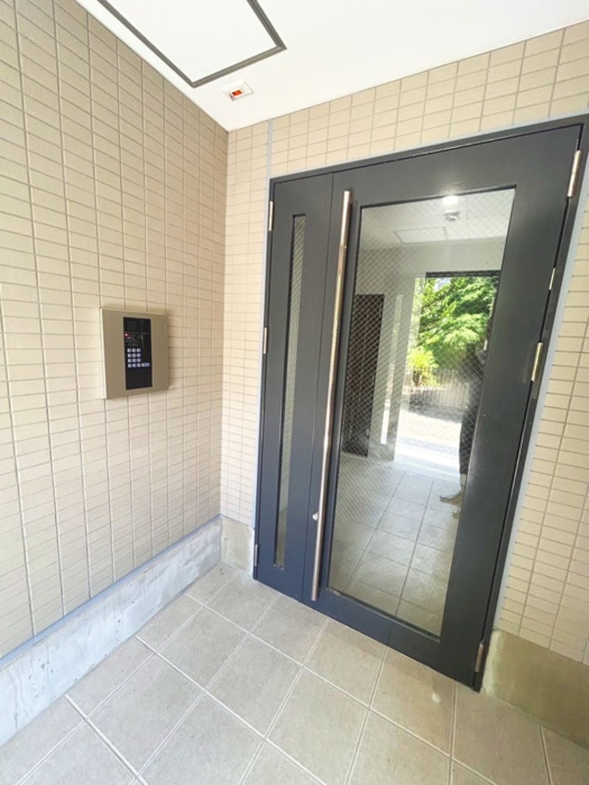 エントランス部分 ウィングテラス大久保