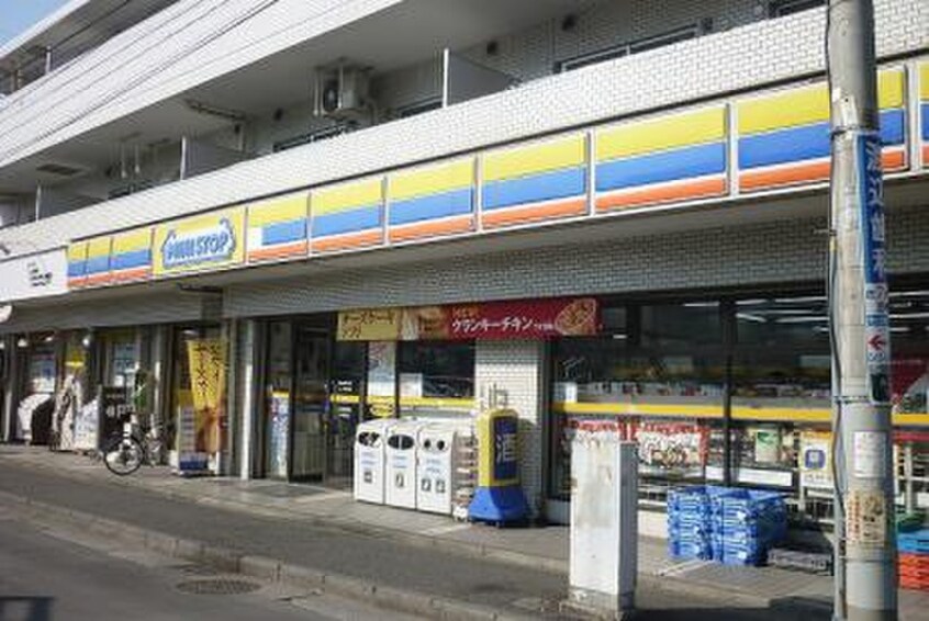 ミニストップ 上大岡店(コンビニ)まで122m 横尾マンション