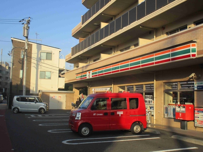 セブンイレブン(コンビニ)まで240m グレ－シア　ケイ