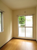 居室 エレーヌ水沢