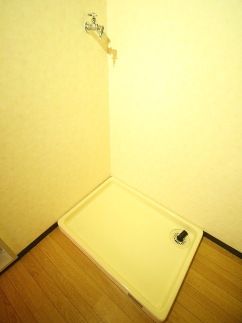 洗濯機置場 エレーヌ水沢