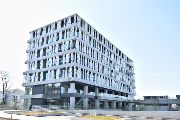 工学院大学(大学/短大/専門学校)まで2300m Ｗｈｉｔｅ　Ｐｌａｚａ