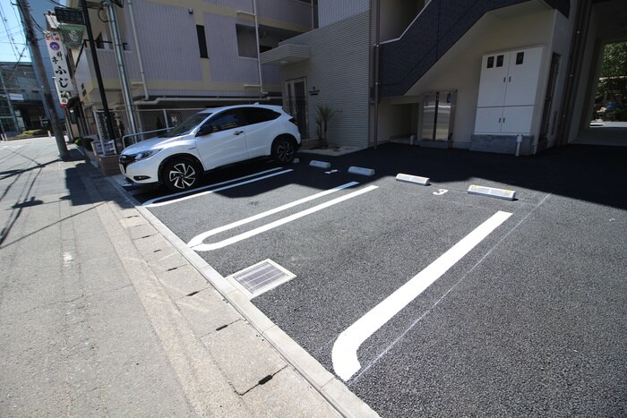 駐車場 フェイバ－ＪＯＸＩ