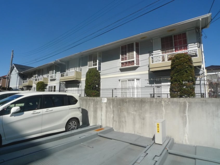 駐車場 シャンボール内谷