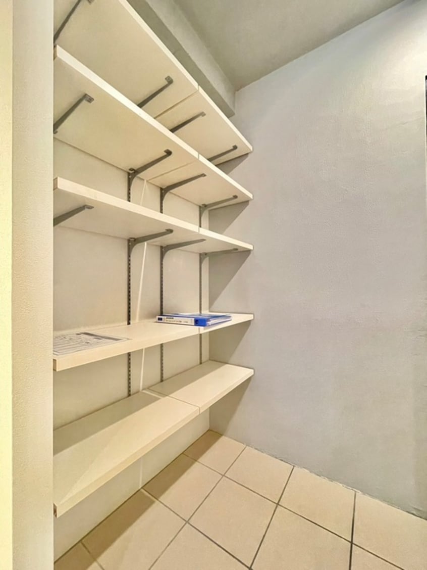 靴箱 Luna Crescente Kawasaki