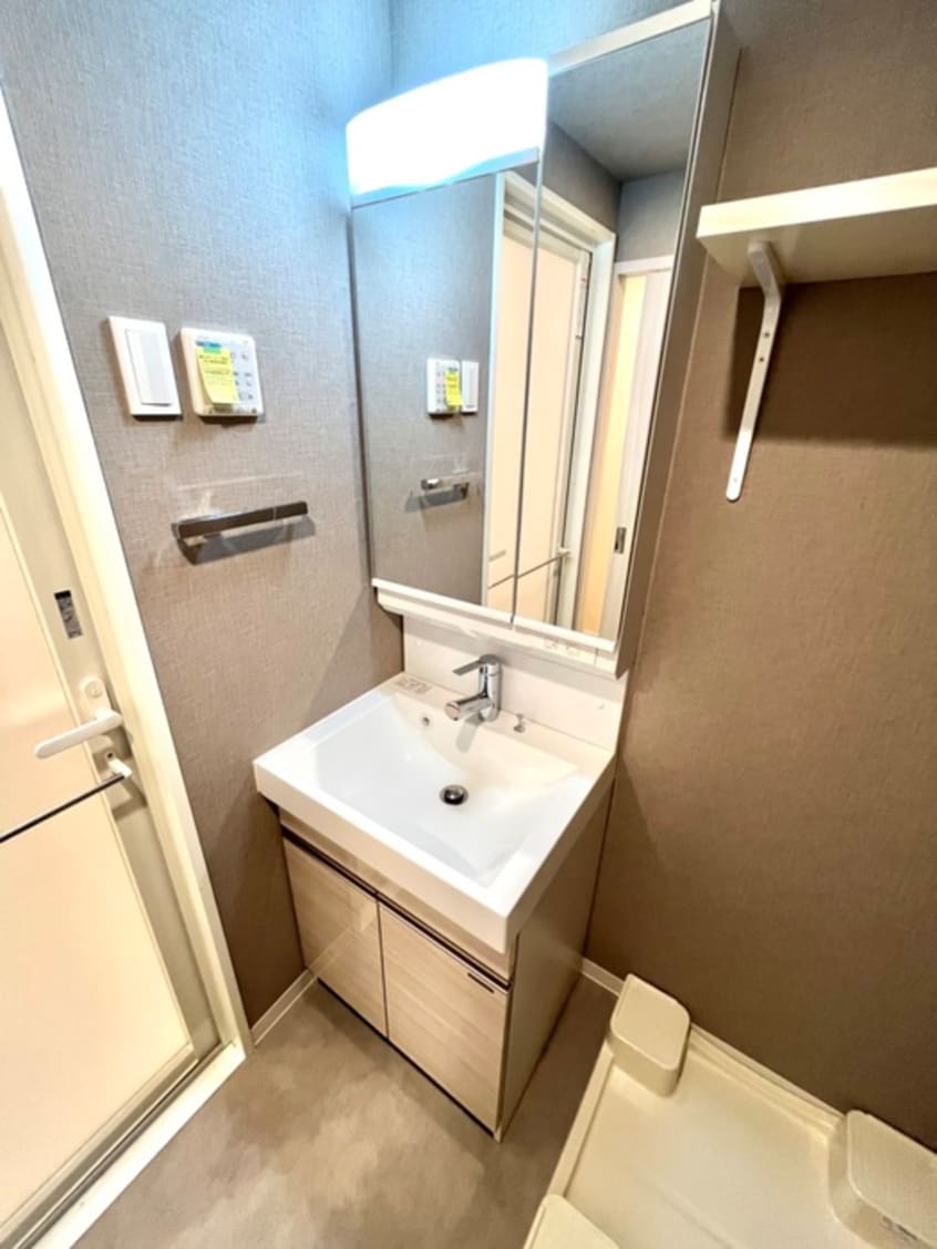 洗面 CAVANA新宿夏目坂